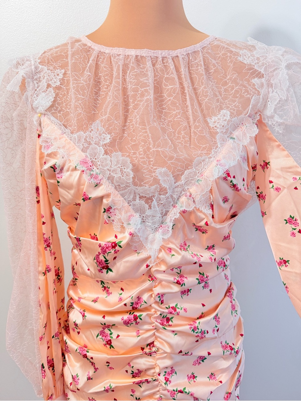 FOR LOVE & LEMONS PEACH PINK ASTER FLORAL MINI DRESS - Picture 4 of 16